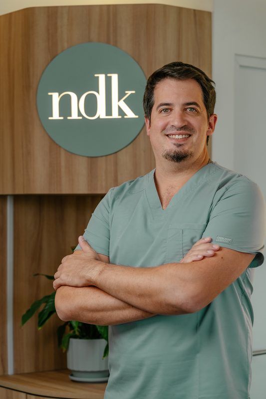 Dr. Cristopher Mayer